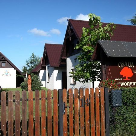 Jastrzębia Góra Osada Pod Czerwonym Debem - Czarny Mlynヴィラ エクステリア 写真