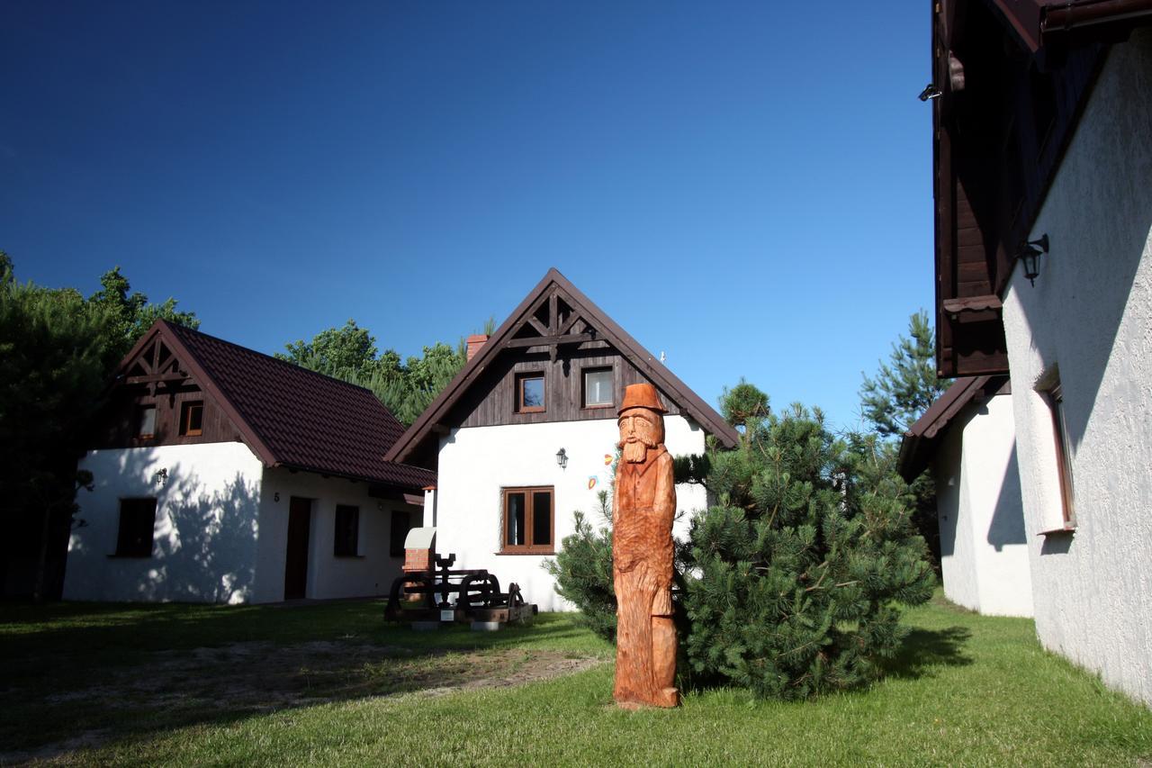 Jastrzębia Góra Osada Pod Czerwonym Debem - Czarny Mlynヴィラ エクステリア 写真